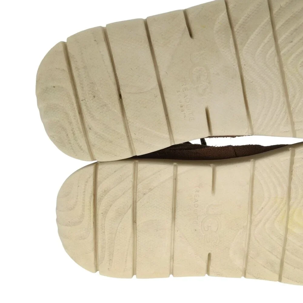 UGG Kids' Canoe II Tan Suede Chukka Boots Size 2 Lace-Up Versatile
